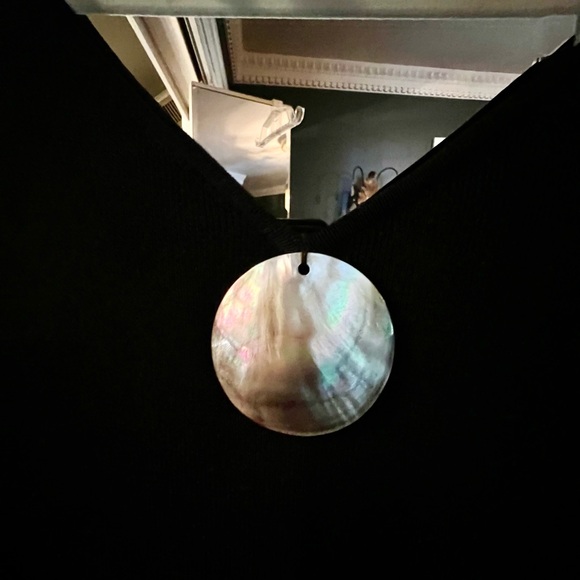 Top - Picture 3 of 9